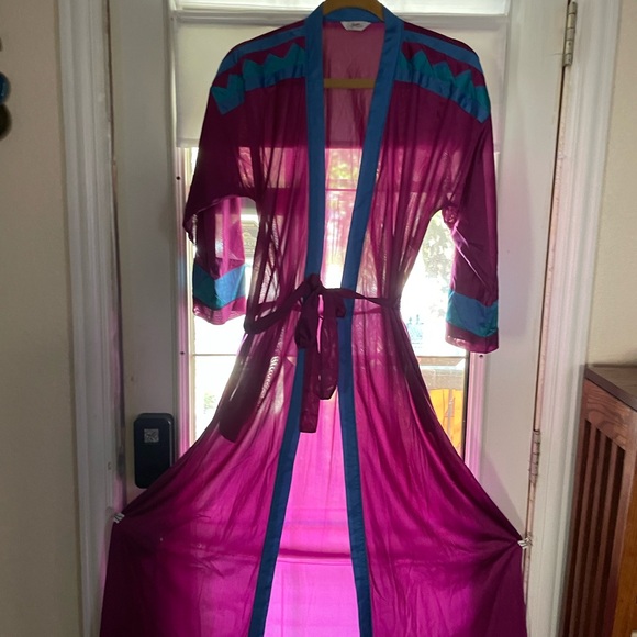 Elegant Magenta and Teal Women's Robe - Picture 2 of 5